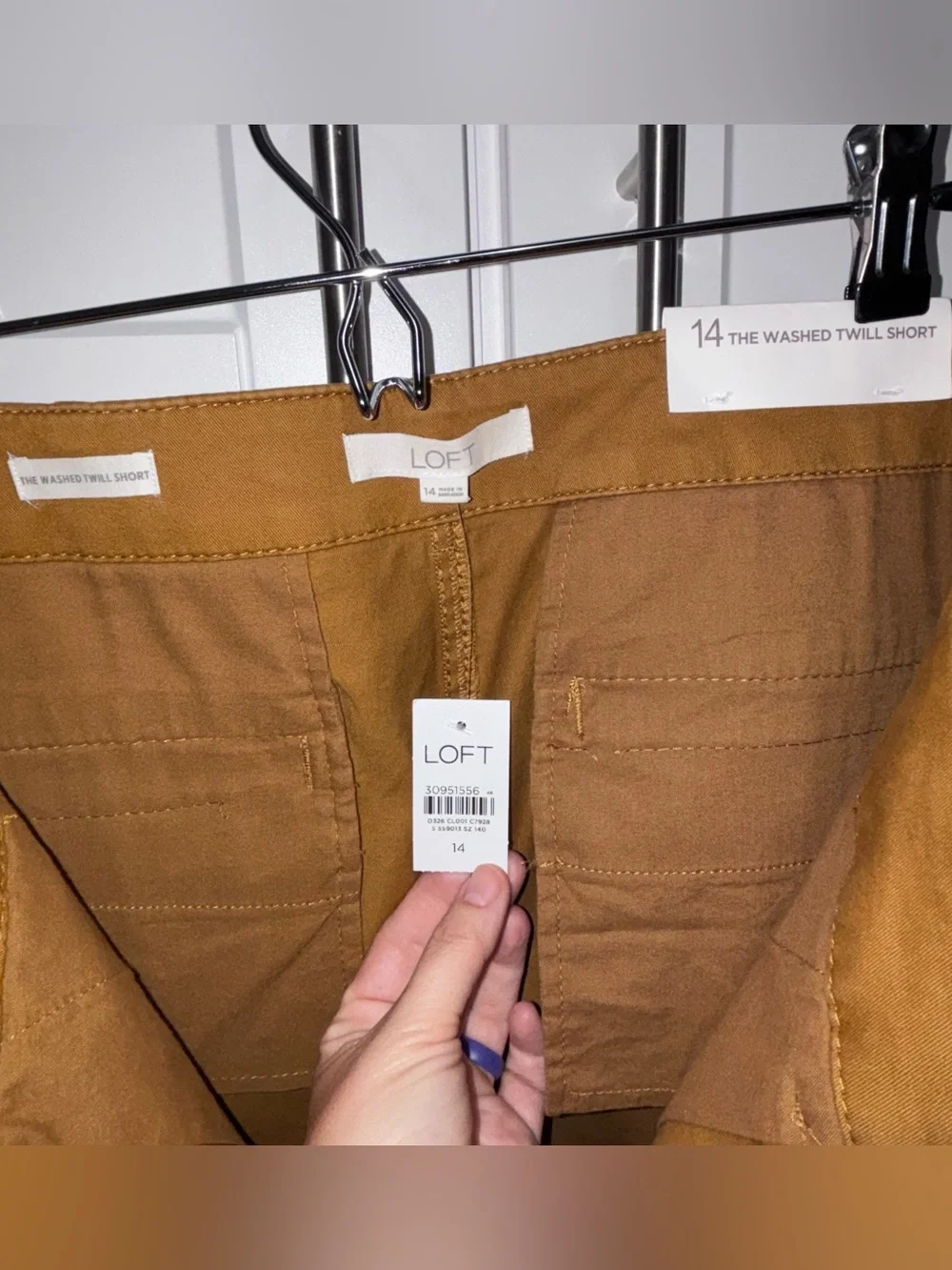 LOFT NWT Flat Front Pocket Shorts in Caramel Brown